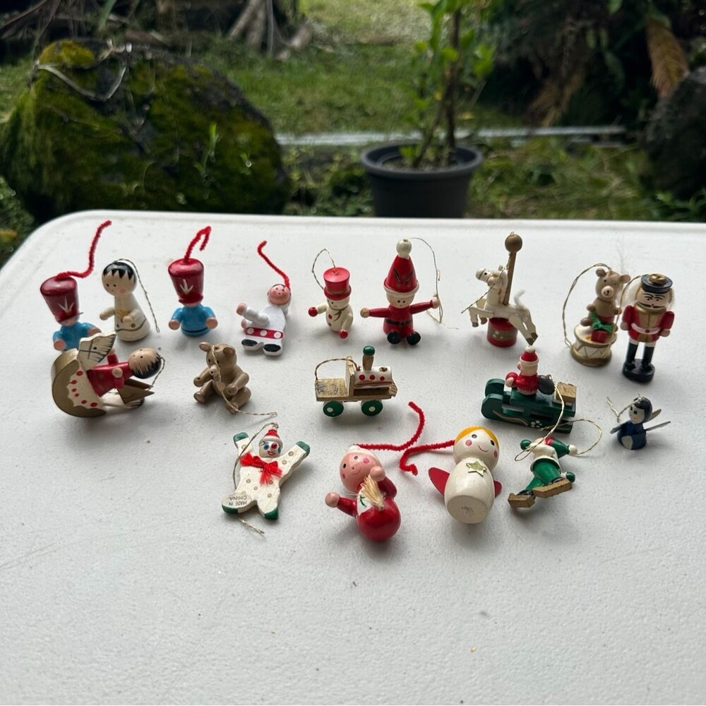 18pc Lot Vintage Hand-Crafted Miniature Wooden Christmas Tree Ornaments
